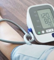 digital blood pressure monitor